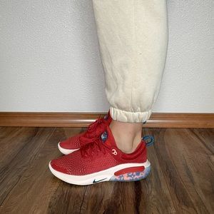 EXCELLENT CONDITION women’s Nike Joyride